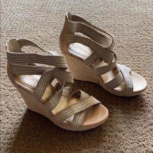 Jessica Simpson tan summer wedges